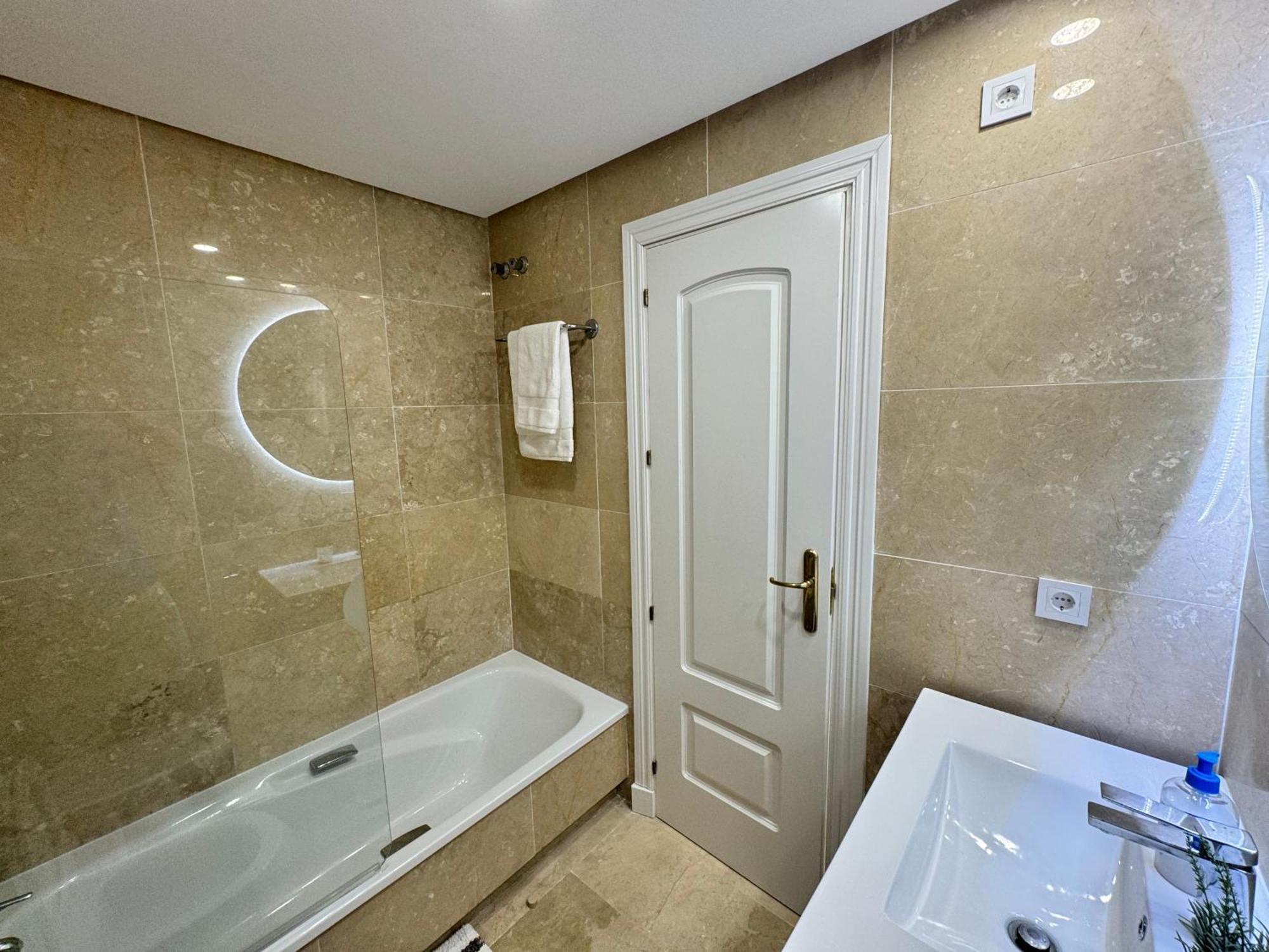 Puerto De La Duquesa Appartement Manilva Buitenkant foto