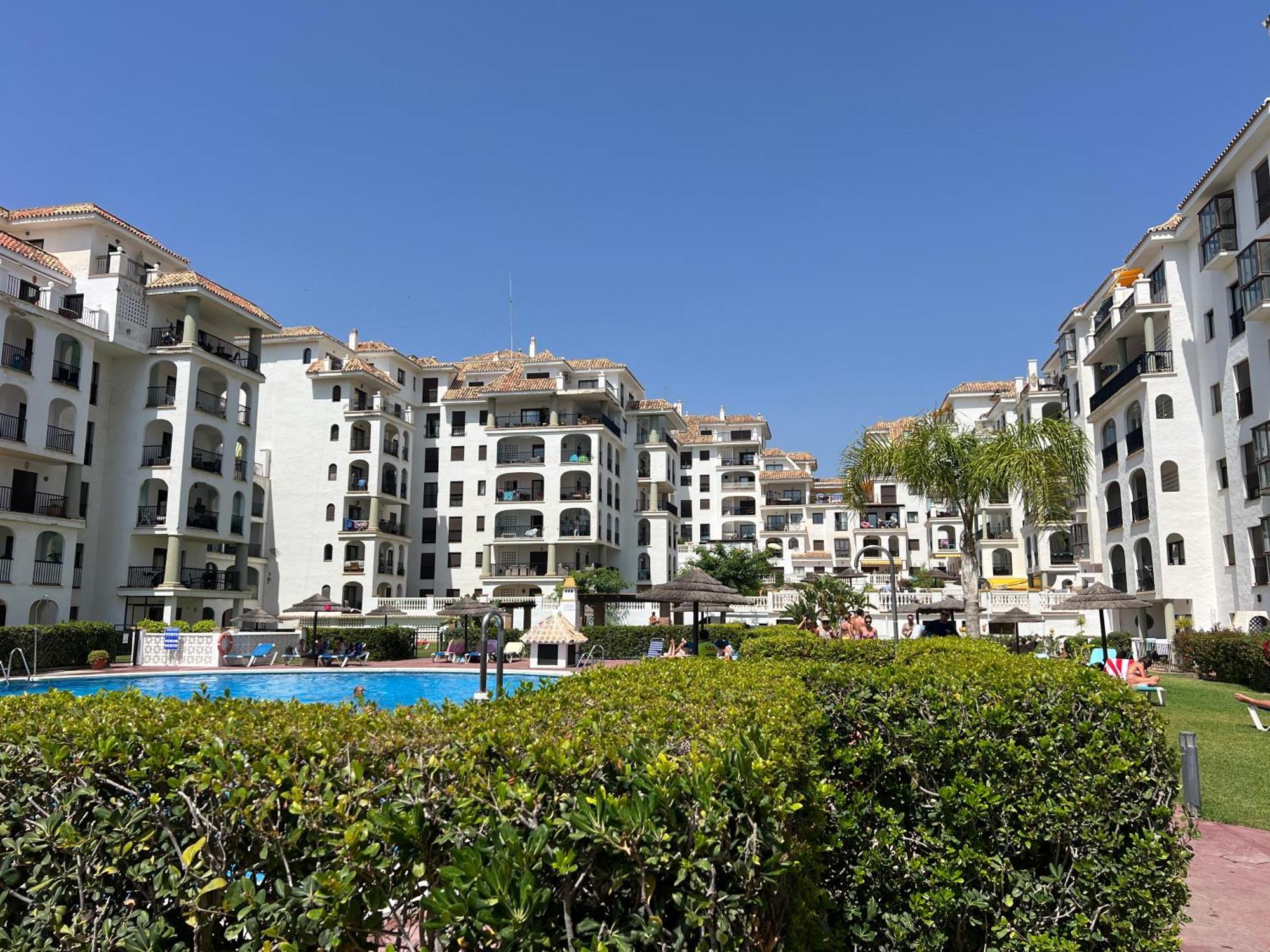 Puerto De La Duquesa Appartement Manilva Buitenkant foto