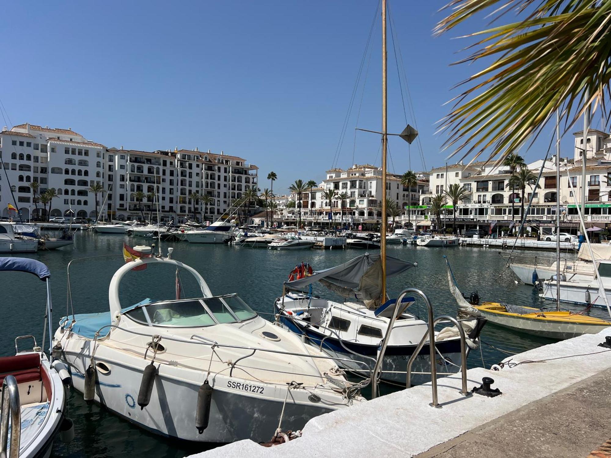 Puerto De La Duquesa Appartement Manilva Buitenkant foto
